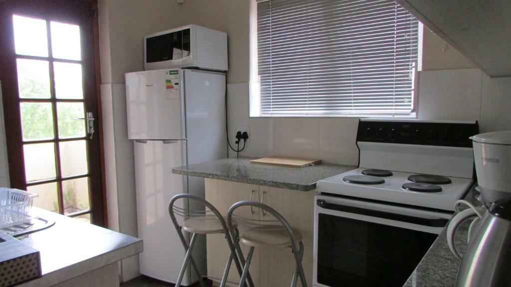 Pinewoods Rest * Somerset West